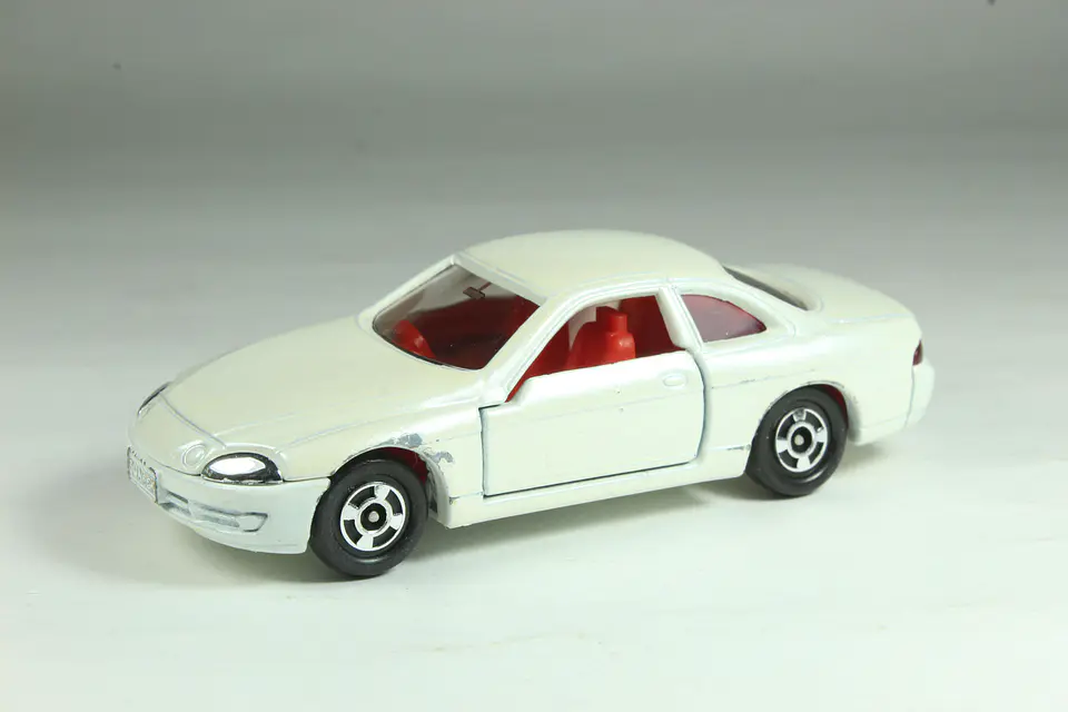 Tomica No. 5 Toyota Soarer Japan 1