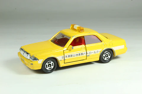 Tomica No. 28 High-Way Public Co. Patrol Car Japan
