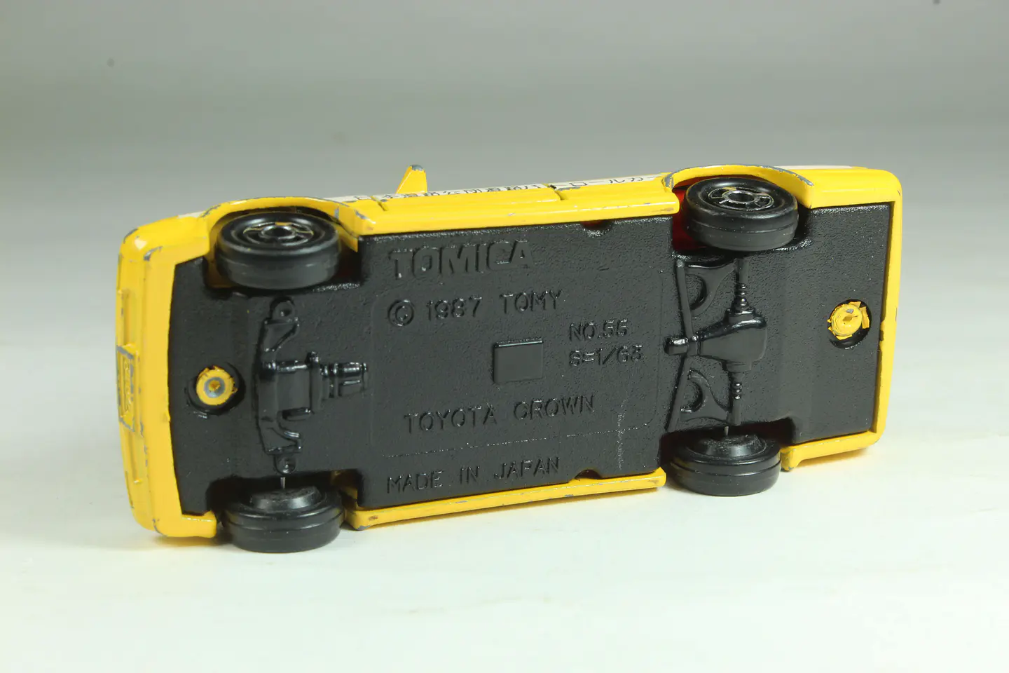 Tomica No. 28 High-Way Public Co. Patrol Car Japan 3