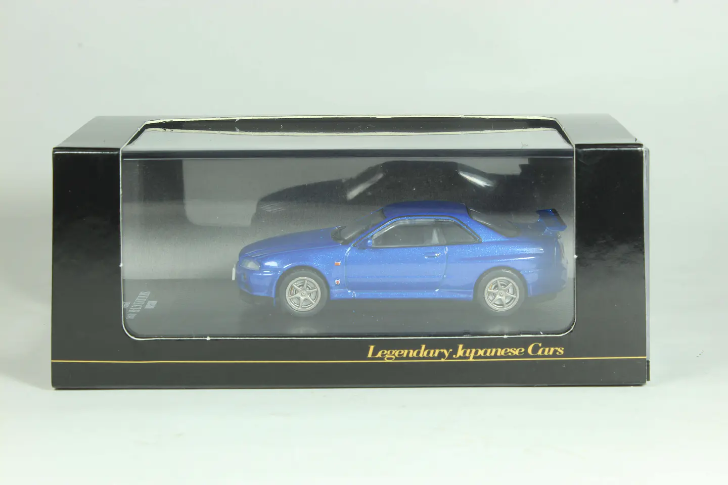 DeAgostini N°27 Nissan Skyline GT-R (R34) 1/64 4