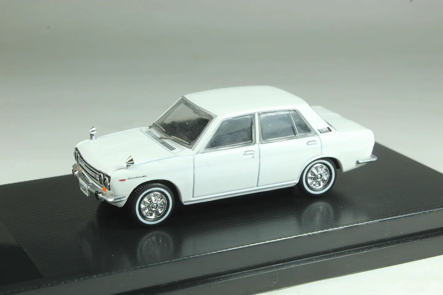 DeAgostini N°17 Datsun Bluebird 1600SSS (P510) 1/64 1