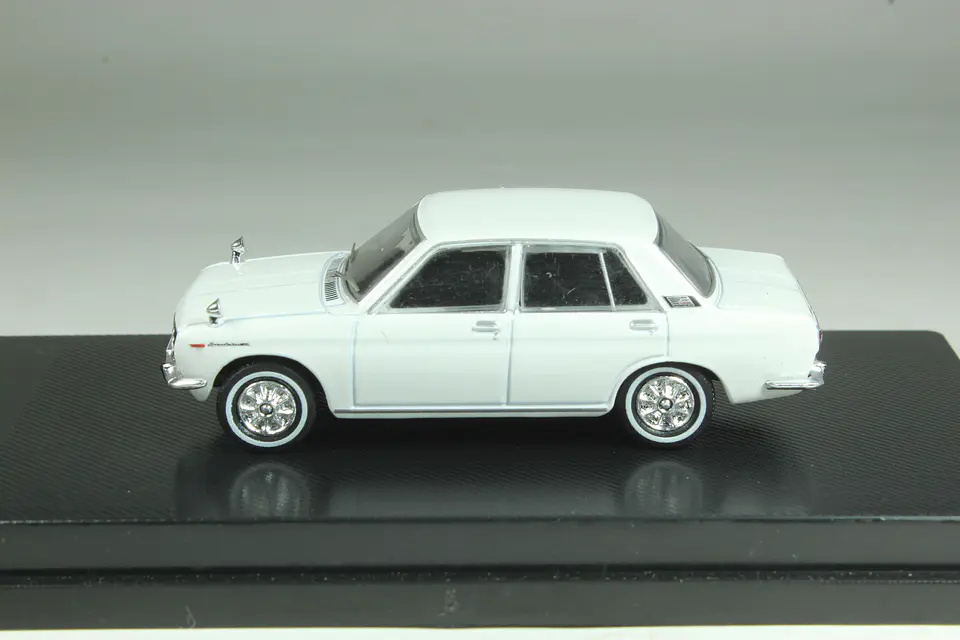 DeAgostini N°17 Datsun Bluebird 1600SSS (P510) 1/64 2