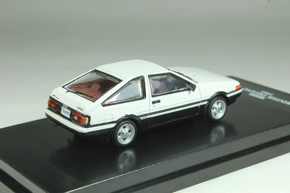 DeAgostini N°3 Toyota Sprinter Trueno (AE86) 1/64 3