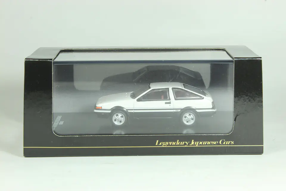 DeAgostini N°3 Toyota Sprinter Trueno (AE86) 1/64 4