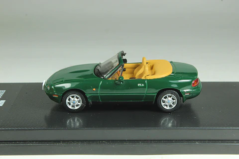 DeAgostini N°41 Mazda Eunos Roadster (NA6) 1/64