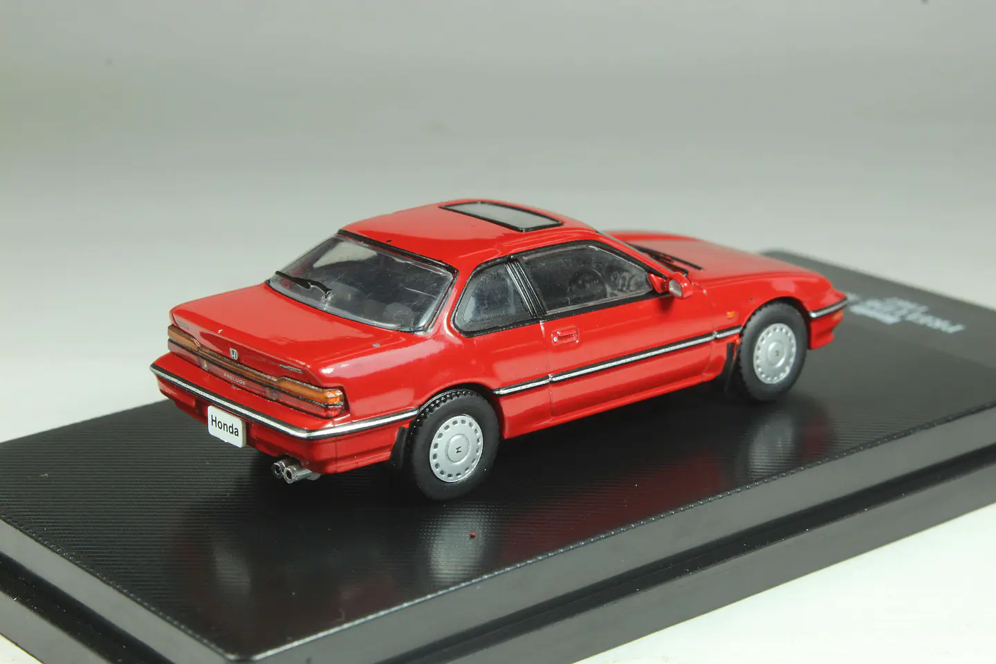 DeAgostini N°31 Honda Prelude (BA5) 1/64 3