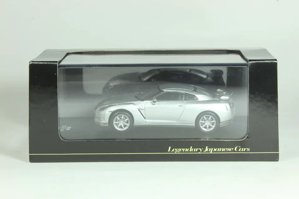 DeAgostini N°13 Nissan GT-R (R35) 1/64 4