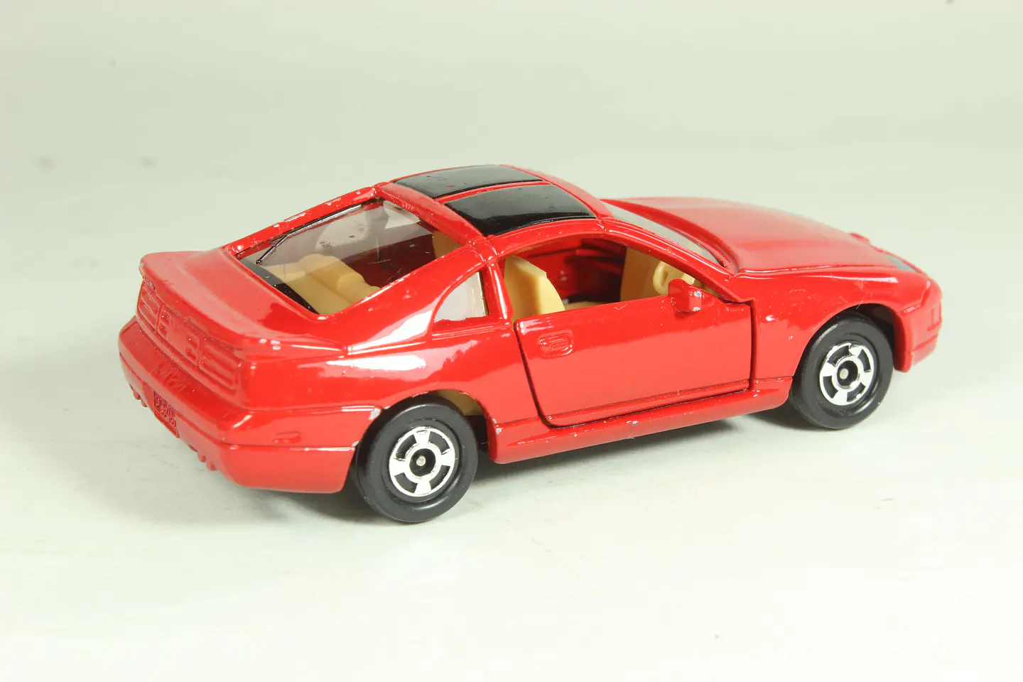 Tomica No. 15 Nissan Fairlady Z 300ZX Japan 2