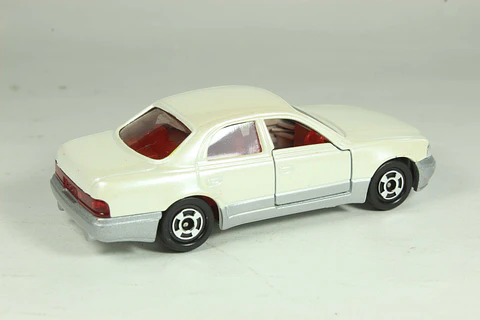 Tomica No. 55 Toyota Crown Majesta Japan