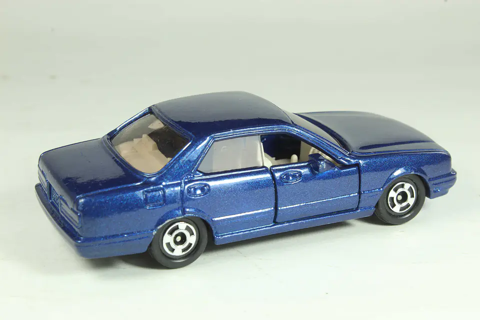 Tomica No. 104 Nissan Cima Japan 2
