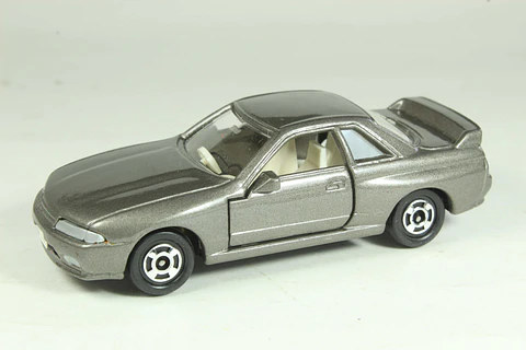 Tomica No. 20 Nissan Skyline GT-R Japan