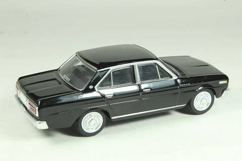 Tomica Limited Vintage LV-37a Nissan Cedric Special 6 1/64