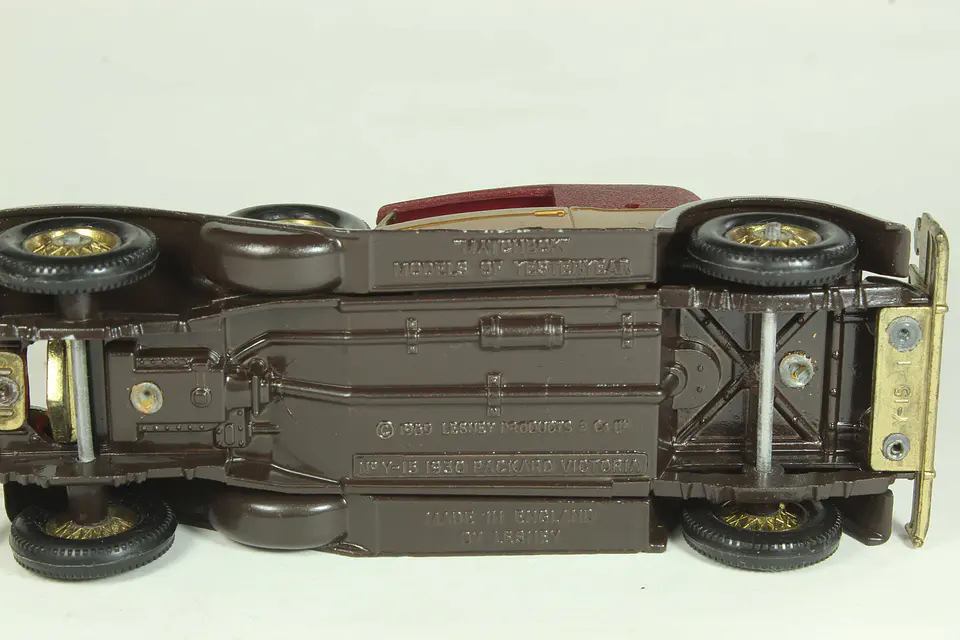 Matchbox Yesteryear Y-15 1930 Packard Victoria England — foto 3 de 3