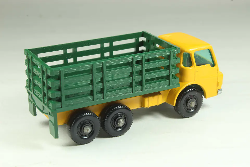 Matchbox Regular Wheels N°4 Stake Truck England — foto 3 de 6
