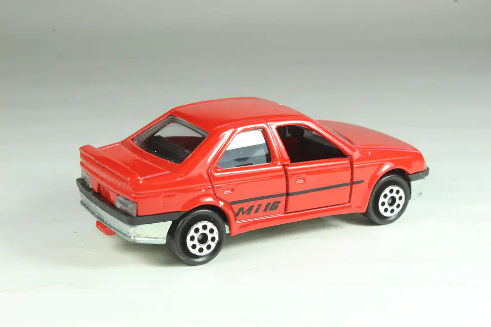 Majorette N° 218 Peugeot 405 MI16 Thailand — foto 2 de 3