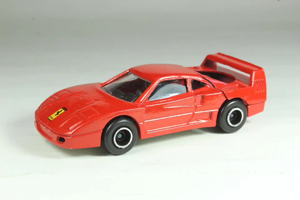 Majorette N° 280 Ferrari F40 Thailand — foto 1 de 3