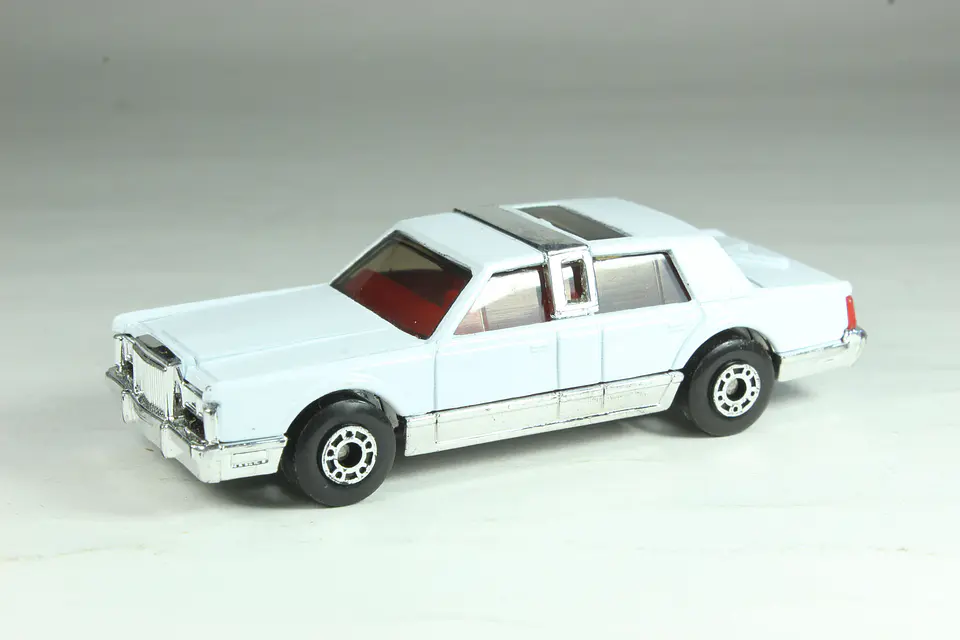 Matchbox Int MB43 Lincoln Town Car Macau — foto 1 de 3