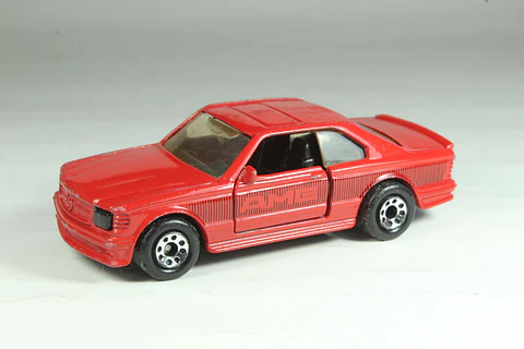 Matchbox Int MB43 Mercedes 500 SEC Macau