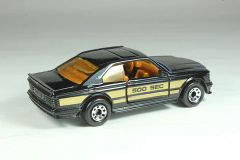 Matchbox Int MB43 Mercedes 500 SEC Macau