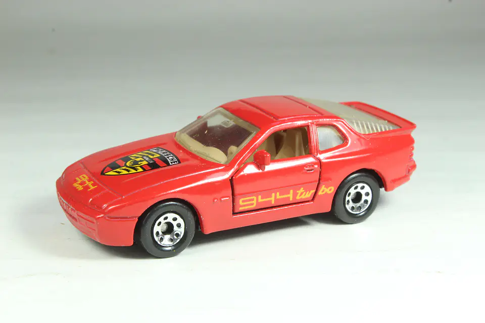 Matchbox Int MB71 Porsche 944 Turbo Macau — foto 1 de 3