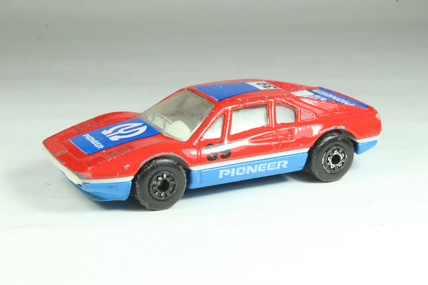 Matchbox Int MB70 Ferrari 308 GTB Macau — foto 1 de 2