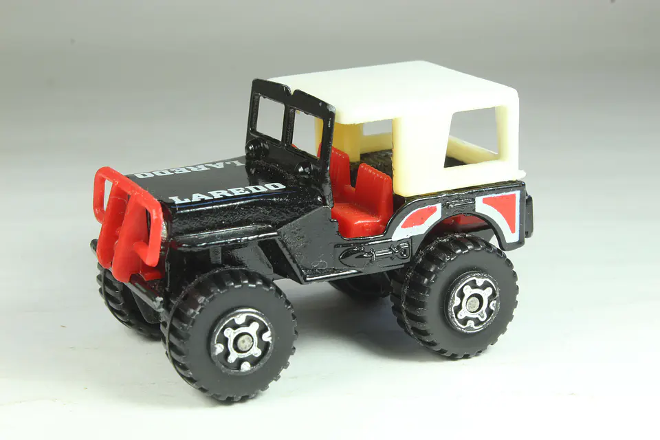 Matchbox Int MB20 4x4 Jeep with canopy Macau — foto 1 de 3