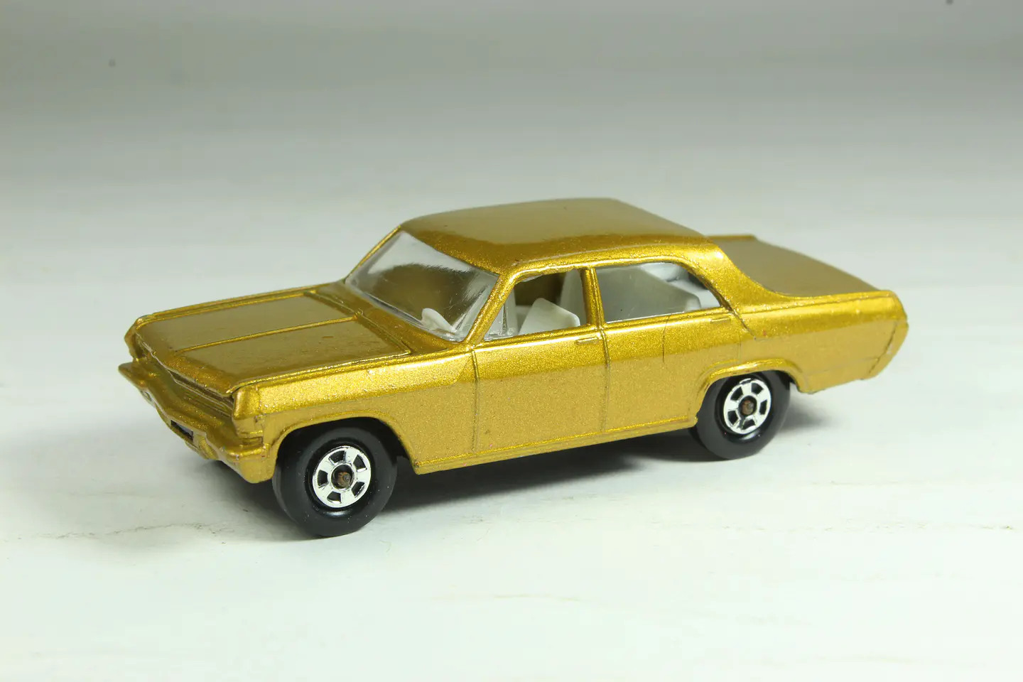 Matchbox Superfast N° 36 Opel Diplomat England — foto 1 de 3