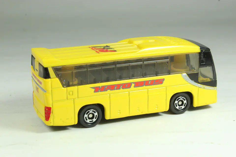 Tomica Hato Bus Gala Isuzu Gala Vietnam — foto 2 de 3