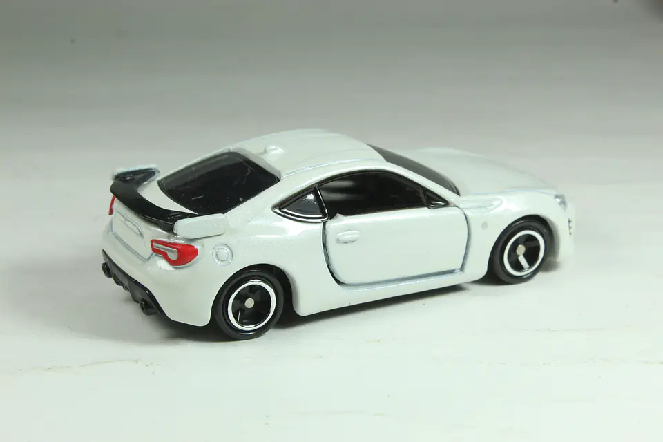 Tomica No. 86 Toyota 86 — foto 3 de 3