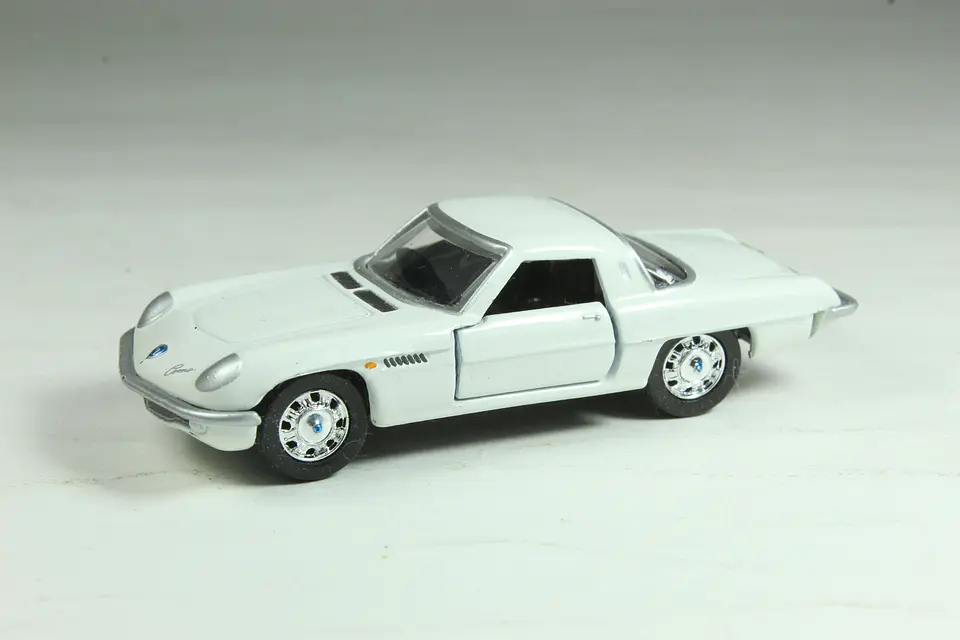 Tomica Limited No. 0002 Mazda Cosmo Sport — foto 3 de 4