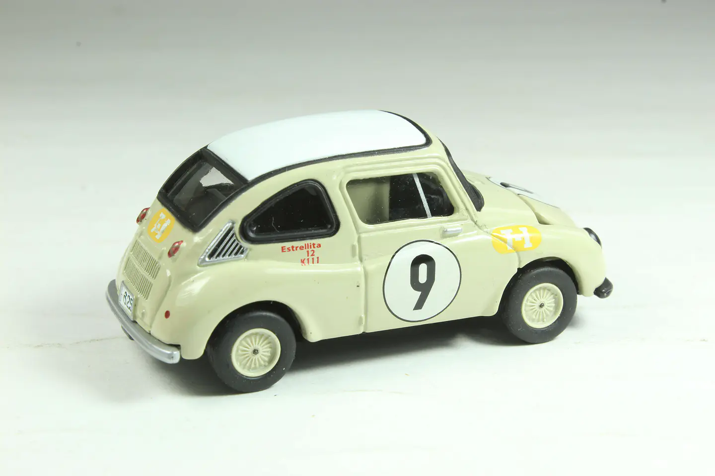 Tomica Limited No. 0041 Subaru 360 Nippon GP — foto 3 de 3