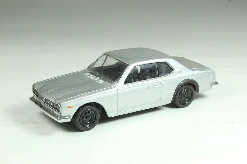 Konami Nissan Skyline GT-R (KPGC10) — foto 1 de 3