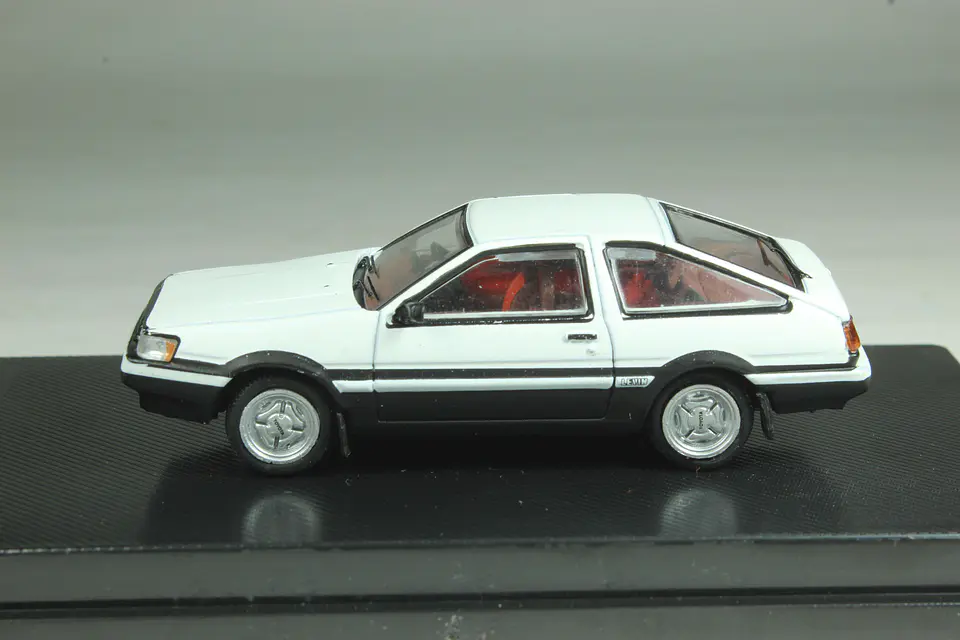 DeAgostini N° 98 Toyota Corolla Levin (AE86) 1983 — foto 2 de 3