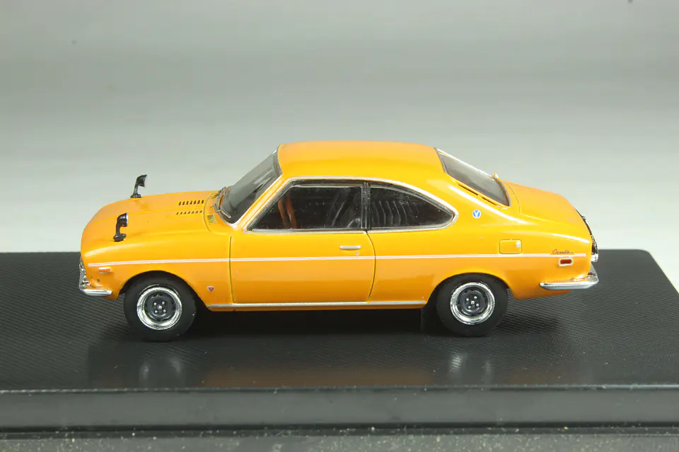 DeAgostini N° 38 Mazda Capella (S122A) 1970 — foto 2 de 3