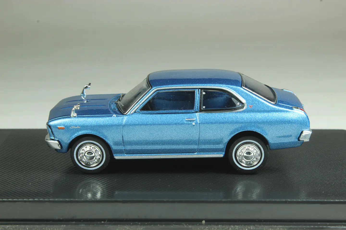 DeAgostini N° 43 Toyota Carina (TA12) 1970 — foto 2 de 3