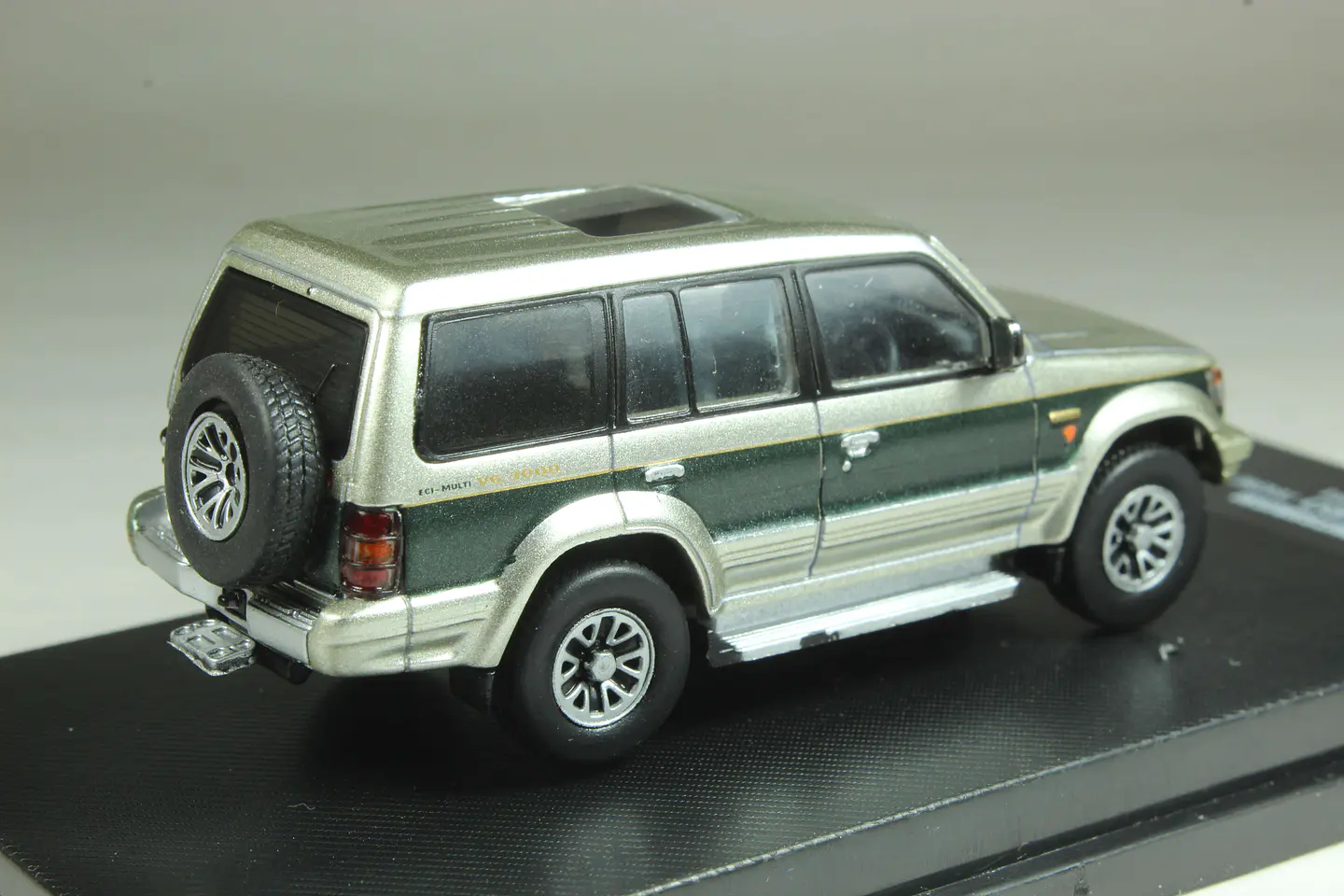 DeAgostini N° 89 Mitsubishi Pajero (VA3W) 1991 — foto 3 de 3