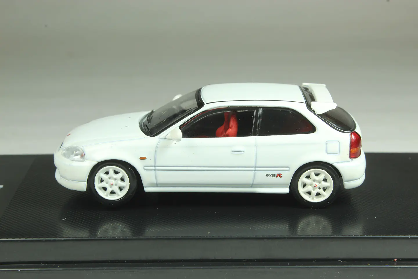 DeAgostini N° 88 Honda Civic Type R (EK9) 1997 — foto 2 de 3