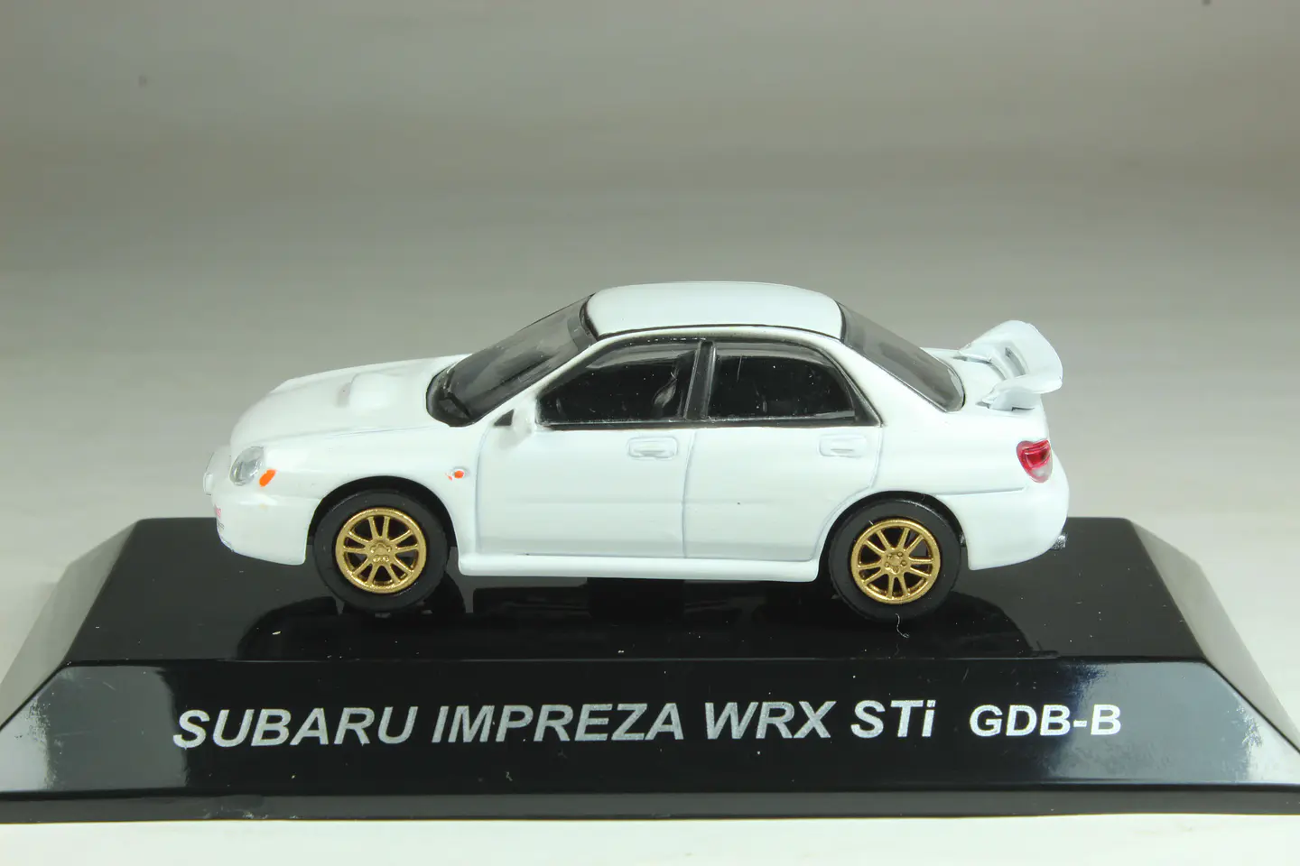 CM's Subaru Impreza WRX STi GDB-E — foto 2 de 3