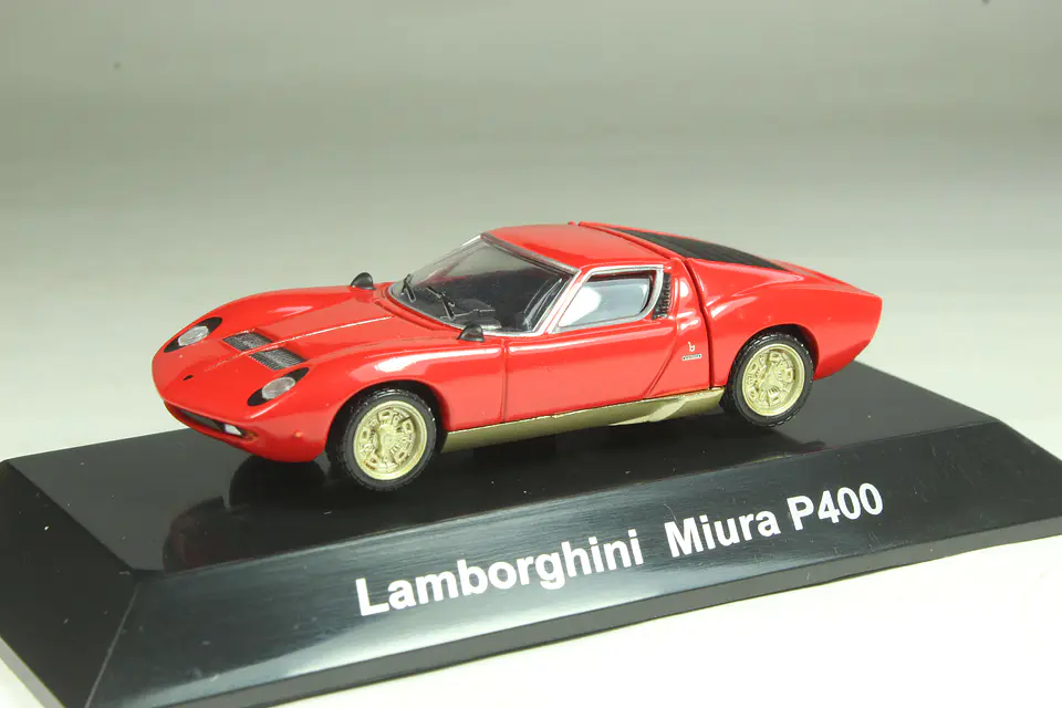CM's Lamborghini Miura P400 — foto 1 de 3