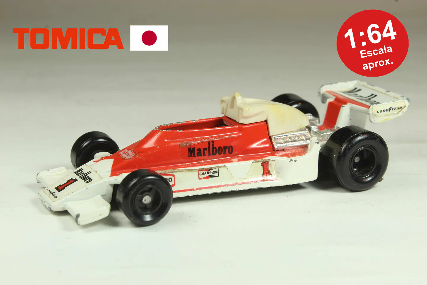 Tomica No. F39 McLaren M26 Ford Japan — foto 1 de 3