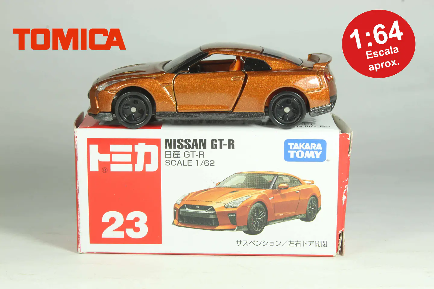 Tomica No. 23 Nissan GT-R — foto 1 de 3