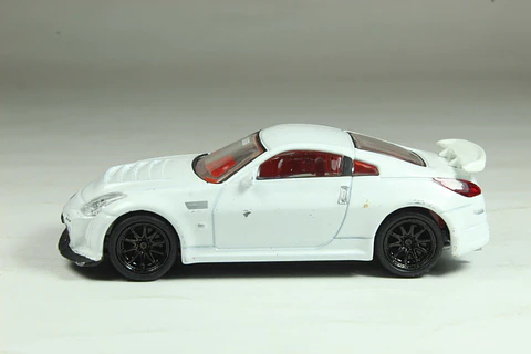 Aoshima Amuse Nissan 350Z CSL