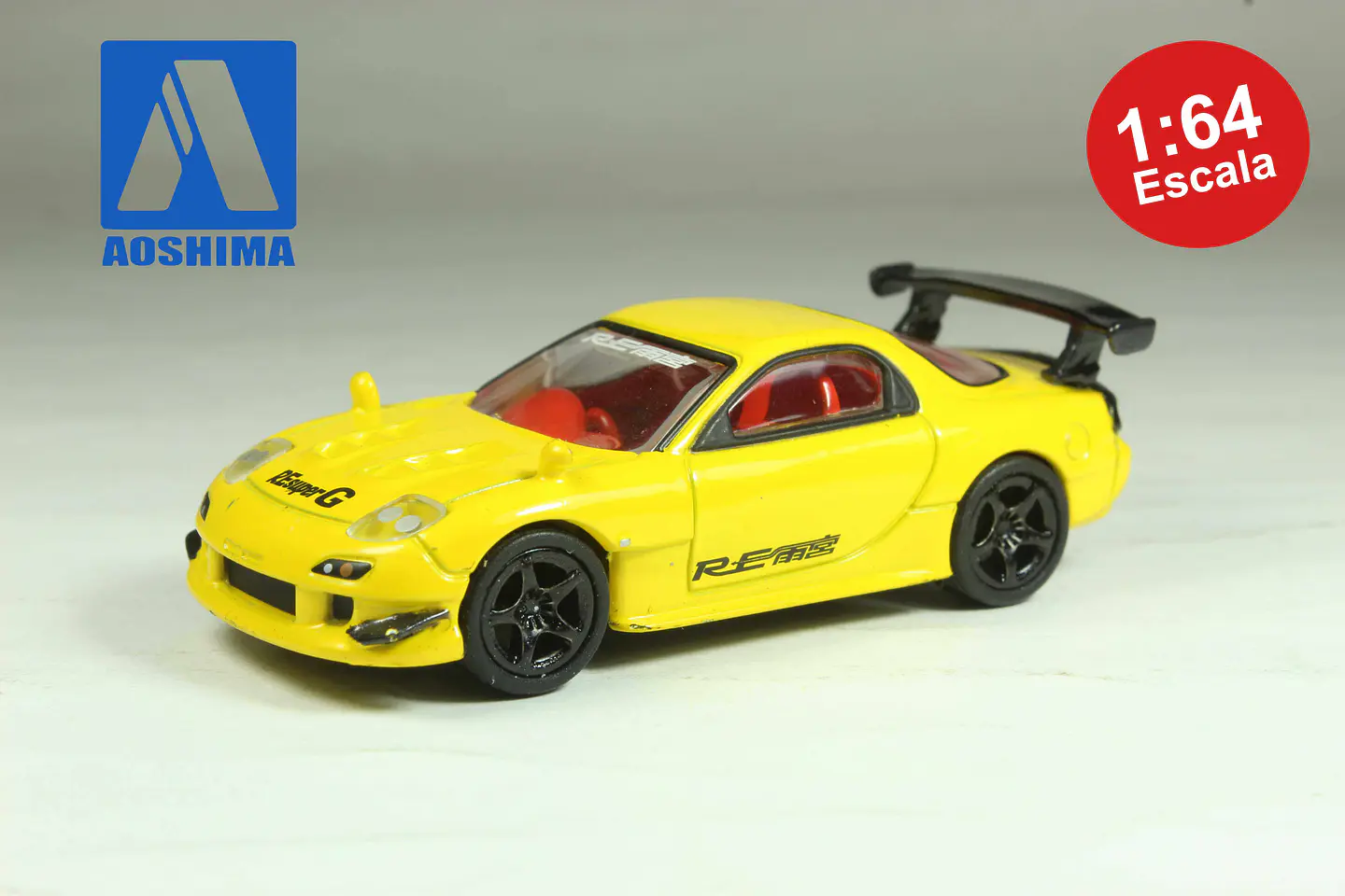Aoshima RE Amemiya FDS3 Mazda RX-7 — foto 1 de 3