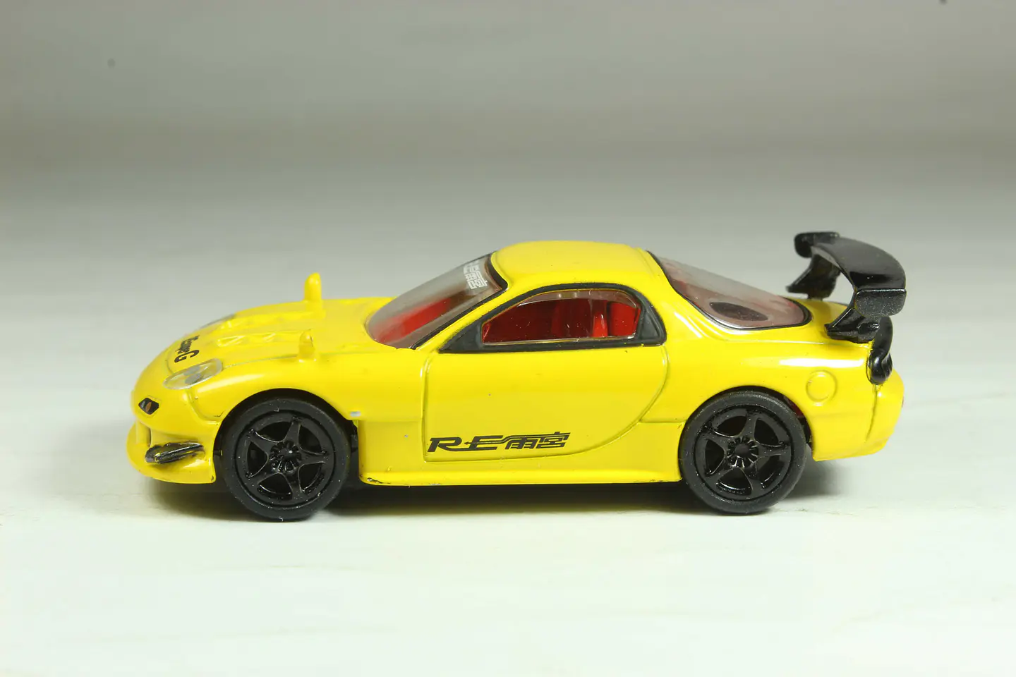 Aoshima RE Amemiya FDS3 Mazda RX-7 — foto 2 de 3