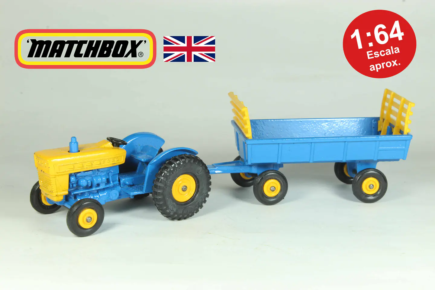 Matchbox Regular Wheels N° 39/40 Ford Tractor & Hay Trailer England — foto 1 de 4