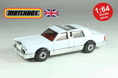 Matchbox Int MB43 Lincoln Town Car Macau