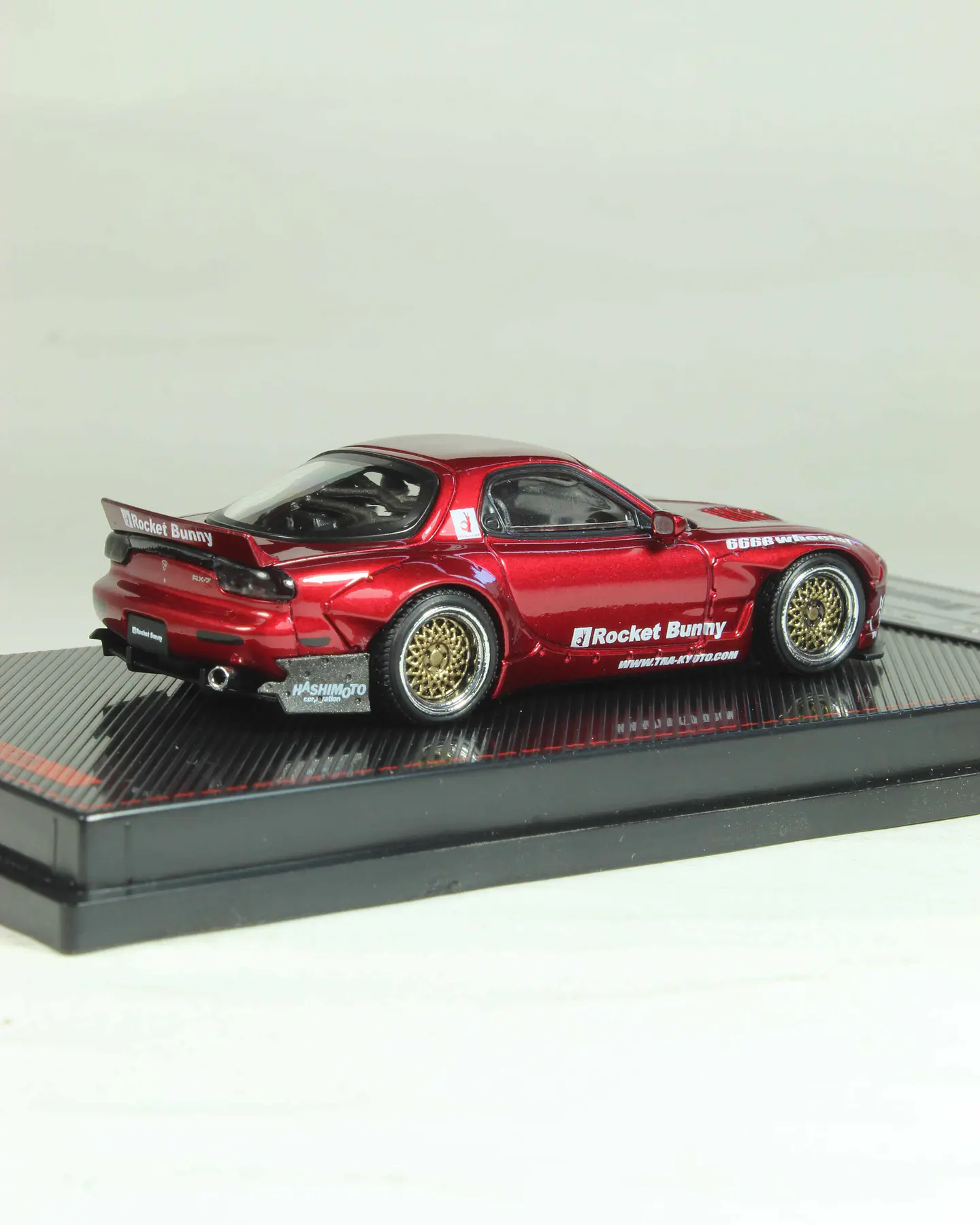 Ignition Model Mazda RX-7 (FD3S) Rocket Bunny — foto 3 de 4