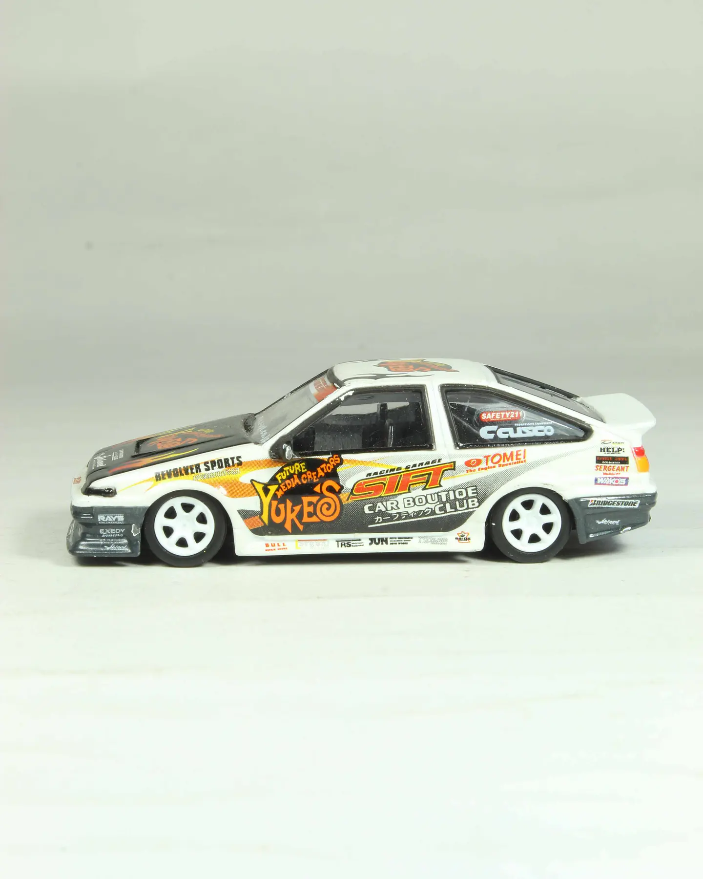 Hot Works Toyota Sprinter Trueno (AE86)  — foto 2 de 4