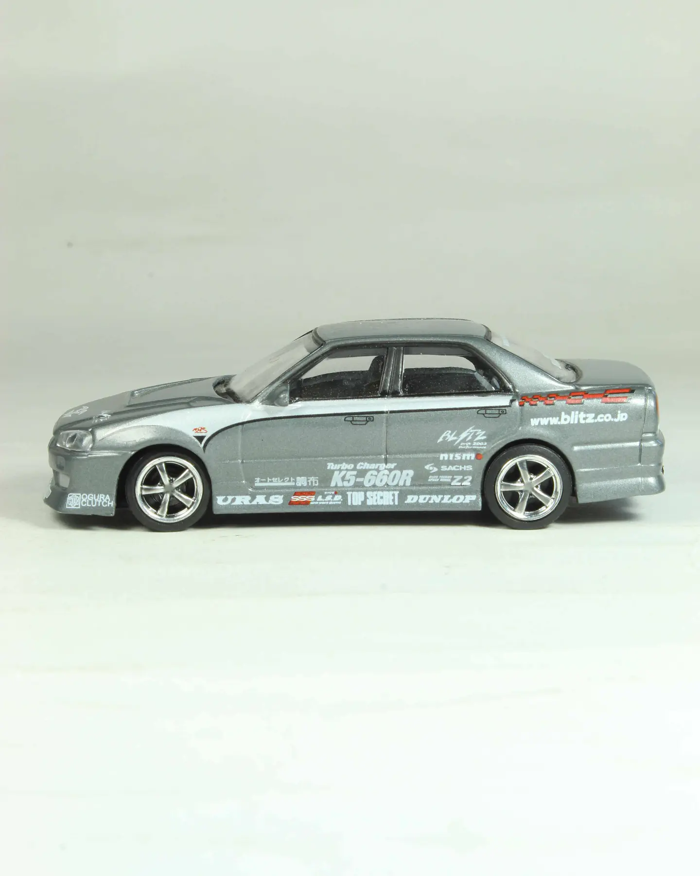 Hot Works Nissan Skyline (R34) Blitz — foto 2 de 4