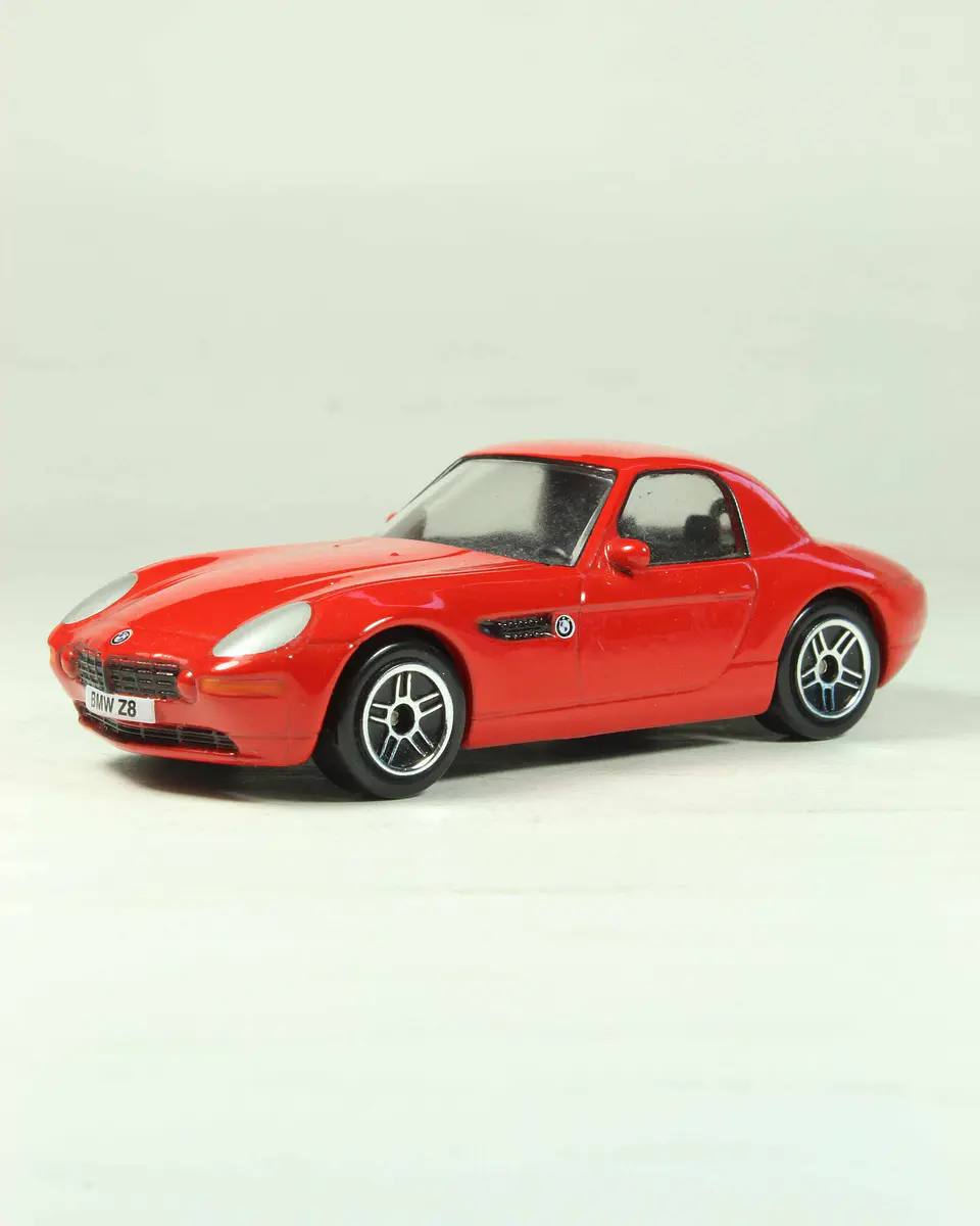 Realtoy BMW Z8 Coupe — foto 1 de 3